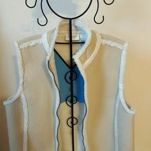 LIZ CLAIBORNE SUEDE VEST